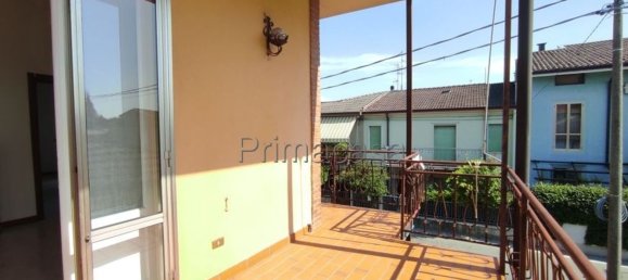5 bedrooms Apartment in Castel d'Azzano, Italy No. 365992 6