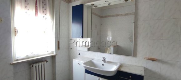 5 chambres Appartement à Castel d'Azzano, Italy No. 365992 2