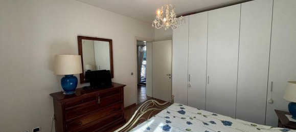 3 rooms Apartment in Florence, Italy No. 159725 24