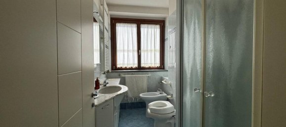 3 rooms Apartment in Florence, Italy No. 159725 13