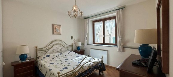 3 rooms Apartment in Florence, Italy No. 159725 21