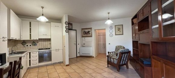 3 rooms Apartment in Florence, Italy No. 159725 10