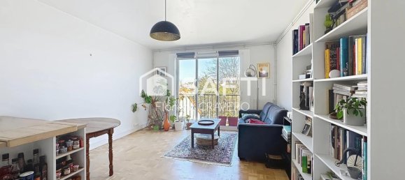 1 bedroom Apartment in Montreuil, France No. 335017 2
