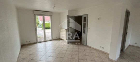 3 bedrooms House in Doubs, France No. 289885 3