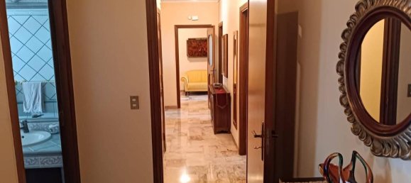 9 rooms Apartment in Palermo, Italy No. 21256 13