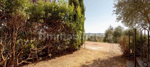 3 chambres Maison à Lastra a Signa, Italy No. 215988 31