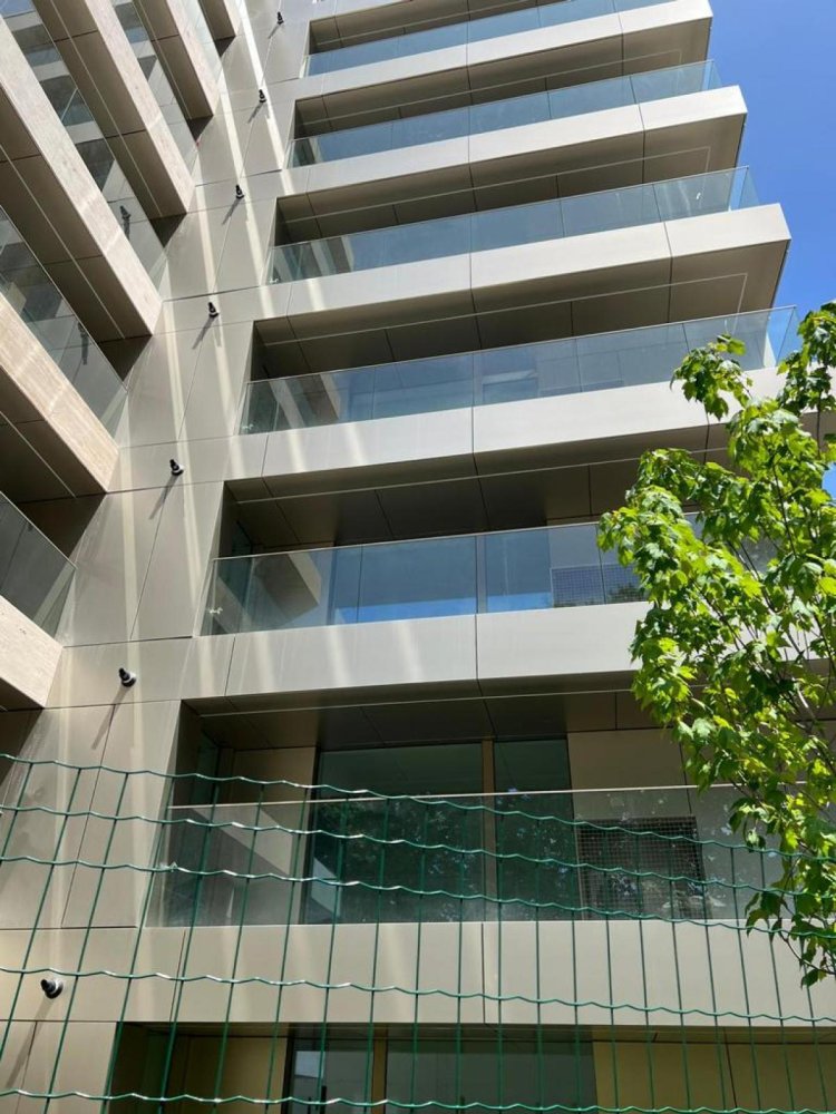 3 bedrooms Condo in Porto, Portugal No. 6839