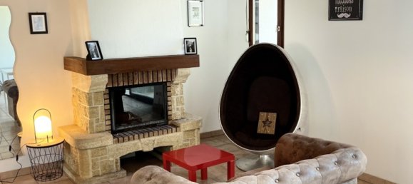 4 Schlafzimmer Haus in Chaingy, France, Nr. 255867 2