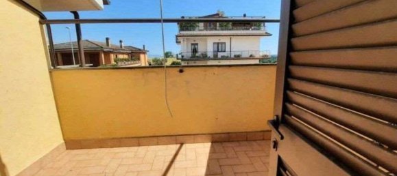 Apartamento de 3 habitaciónes en Rome, Italy No. 147206 10