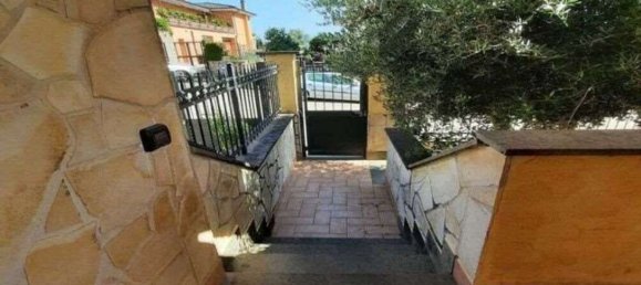 Apartamento de 3 habitaciónes en Rome, Italy No. 147206 3