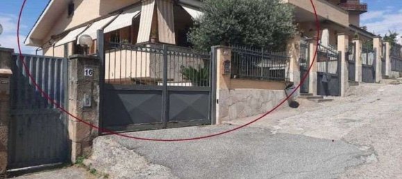 Apartamento de 3 habitaciónes en Rome, Italy No. 147206 2