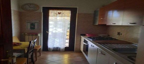 Apartamento de 3 habitaciónes en Rome, Italy No. 147206 5