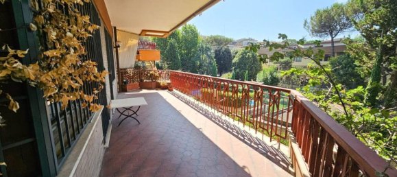 8 rooms Apartment in Rome, Italy No. 174011 12