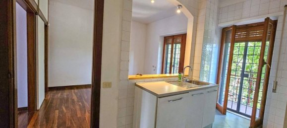 8 rooms Apartment in Rome, Italy No. 174011 19