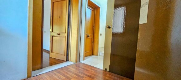 8 rooms Apartment in Rome, Italy No. 174011 5