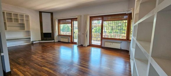 8 rooms Apartment in Rome, Italy No. 174011 8