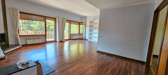 8 rooms Apartment in Rome, Italy No. 174011 10
