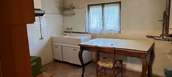 5 bedrooms Villa in Cortemaggiore, Italy No. 325274 11