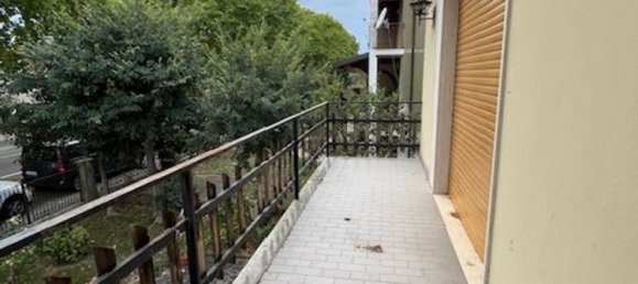 5 bedrooms Villa in Cortemaggiore, Italy No. 325274 9