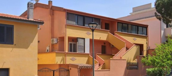 Apartamento de 3 divisões em Capoterra, Italy N.º 297441 3