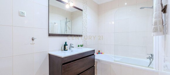 3 Schlafzimmer Stadthaus in Guia, Portugal, Nr. 233602 42