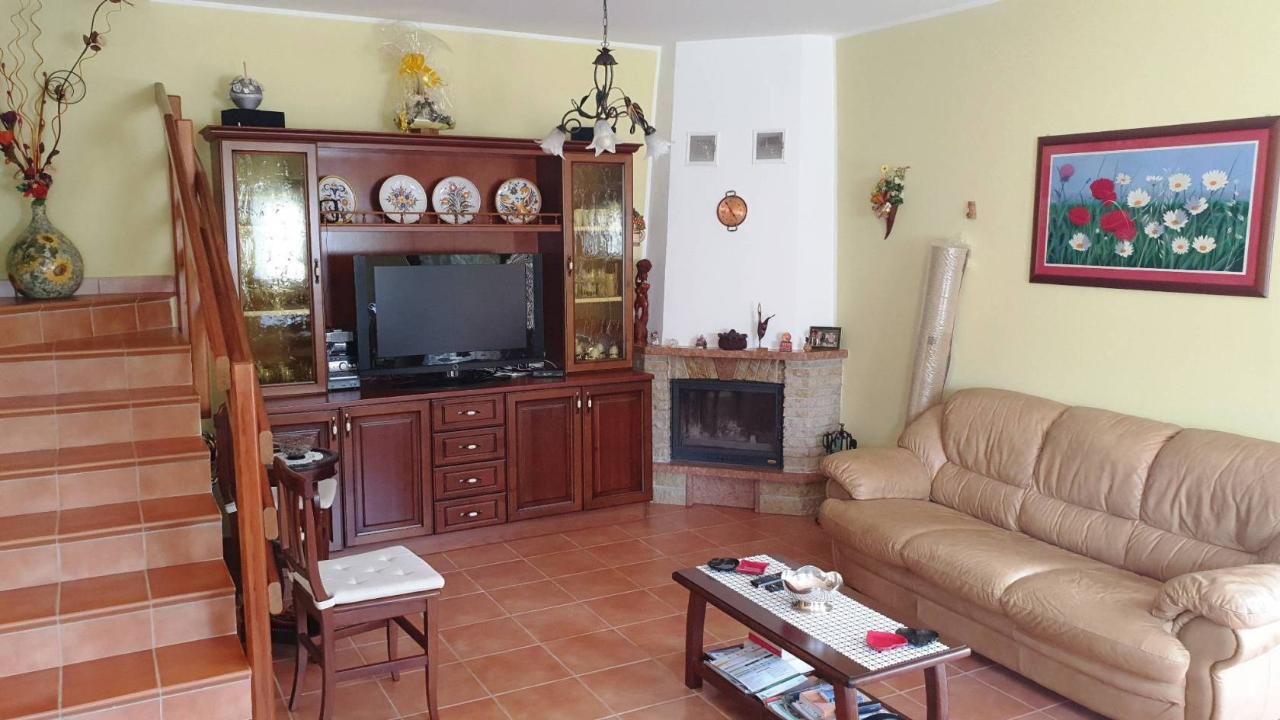 3غرفة منزل في Rocca di Botte, Italy رقم 179082