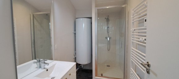 3 bedrooms Apartment in Bordeaux, France No. 98861 9