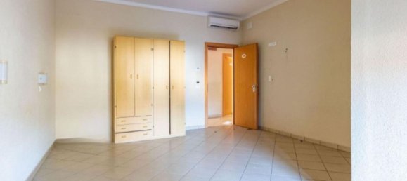 3 bedrooms House in Ravenna, Italy No. 372474 6