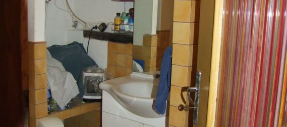 Дом с 4 комнатами в Бомпорто, Италия № 80267 5