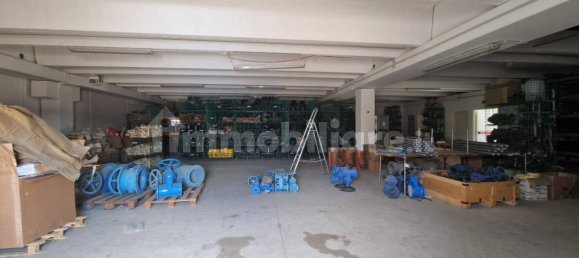  مستودع في Olbia, Italy 1383متر مربع رقم 81596 7