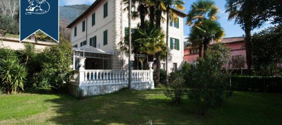 5 bedrooms Villa in Camaiore, Italy No. 331198 7