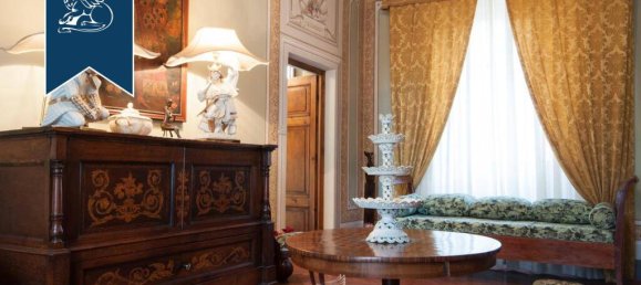 5 bedrooms Villa in Camaiore, Italy No. 331198 39