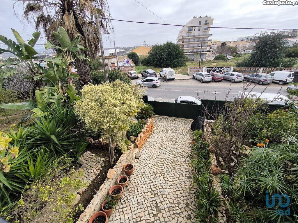 5 bedrooms Villa in Faro, Portugal No. 115472