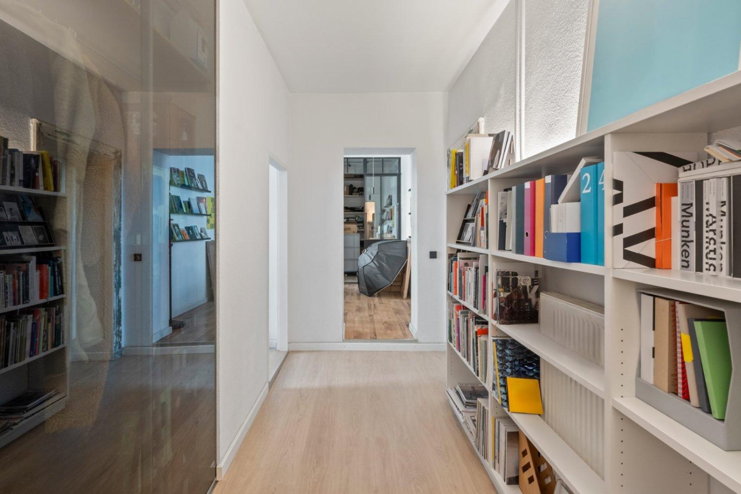 Oficina de 4 habitaciónes en Pankow, Germany No. 307484