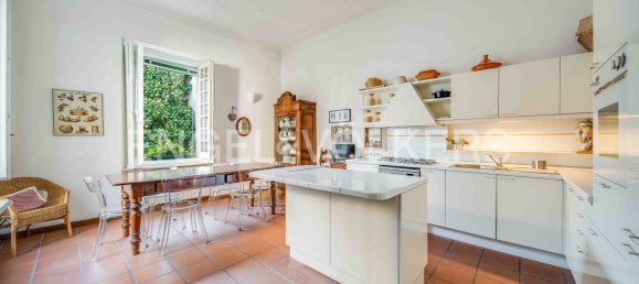 6 bedrooms House in Gallarate, Italy No. 132342 18