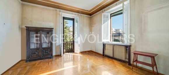 6 bedrooms House in Gallarate, Italy No. 132342 2