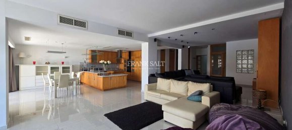 3 bedrooms Apartment in Saint Julian's, Malta No. 11723 5