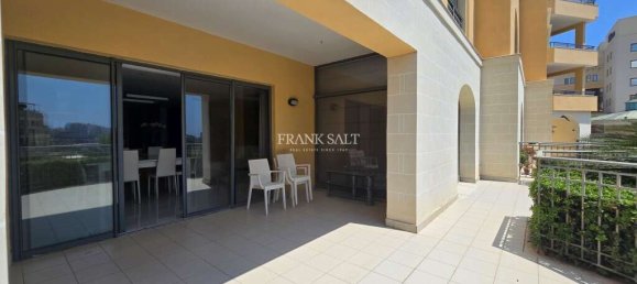 3 bedrooms Apartment in Saint Julian's, Malta No. 11723 4