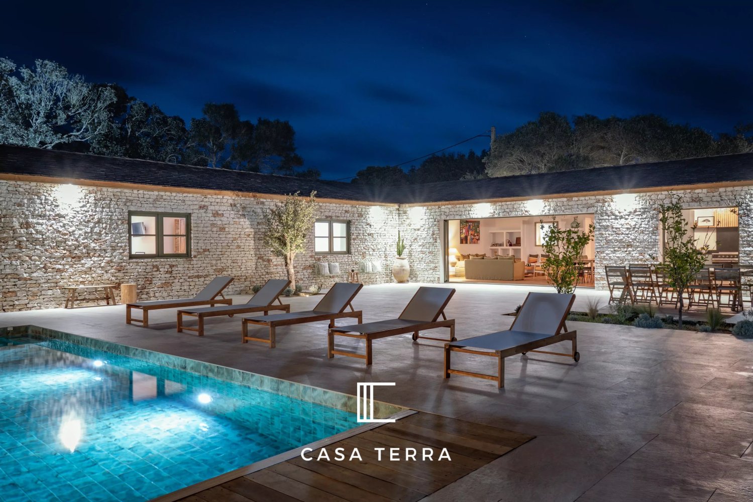  Land in Bonifacio, France No. 67082