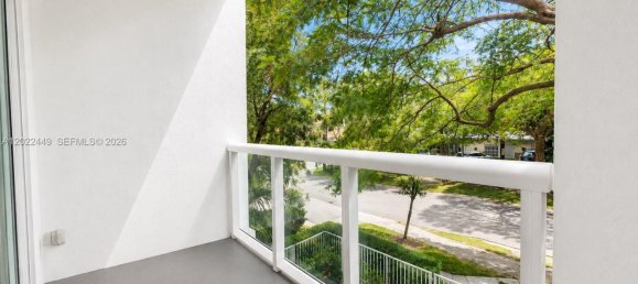 2 dormitorios dúplex en venta en Miami, Miami-Dade, Florida, USA № 615060 2