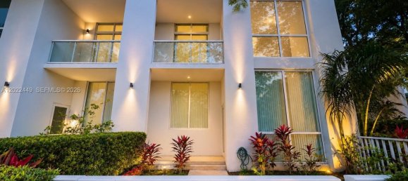 2 dormitorios dúplex en venta en Miami, Miami-Dade, Florida, USA № 615060 19