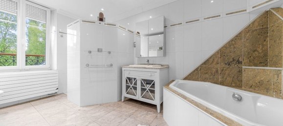 5 chambres Maison à Courcelles-Chaussy, France No. 61703 13