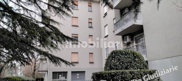 4 rooms Apartment in Reggio Emilia, Italy No. 330537 4