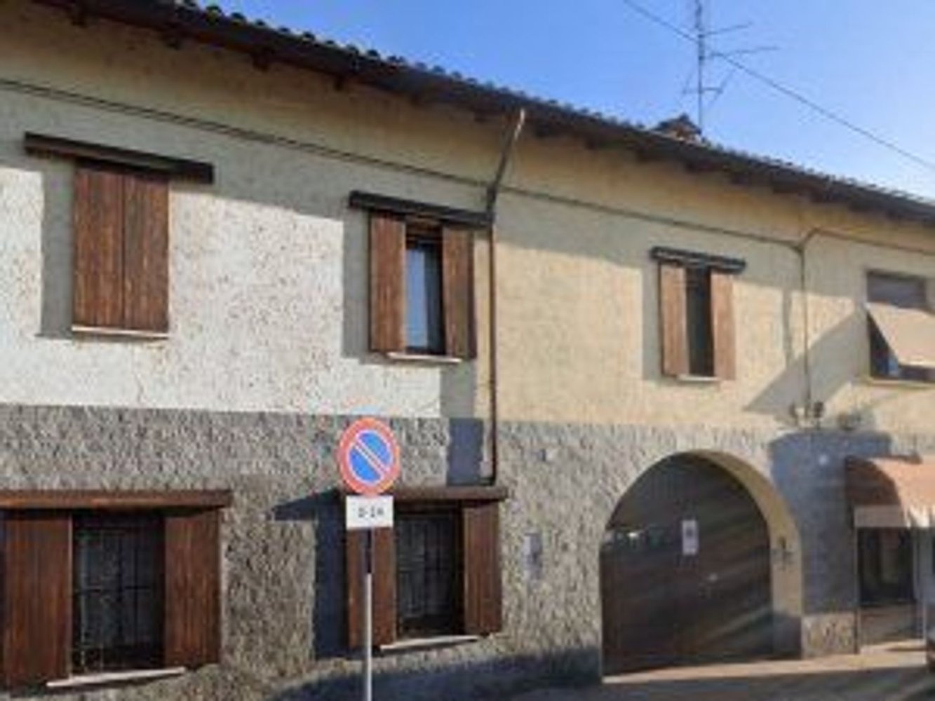 Casa de 6 habitaciónes en Tromello, Italy No. 118029