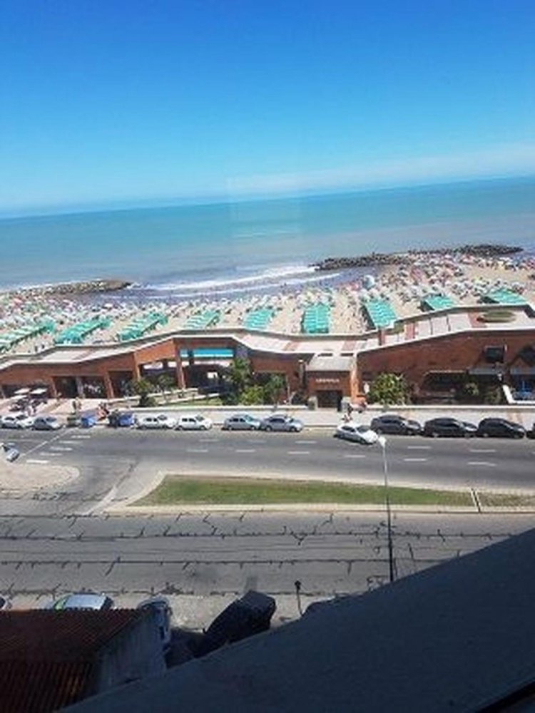 4 bedrooms Apartment in Buenos Aires, Argentina No. 73187