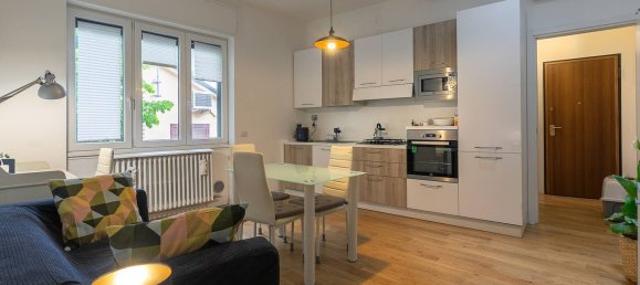 Квартира с 2 комнатами в Чернуско суль Навильо, Италия № 44263 16