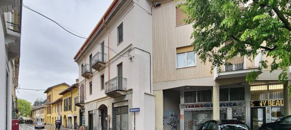 Квартира с 2 комнатами в Чернуско суль Навильо, Италия № 44263 42