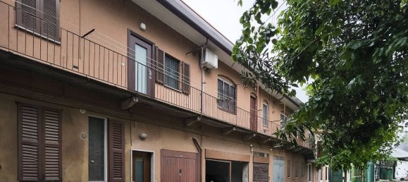 Квартира с 2 комнатами в Чернуско суль Навильо, Италия № 44263 25