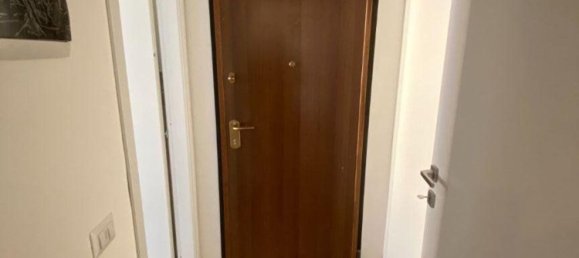 Квартира с 2 комнатами в Чернуско суль Навильо, Италия № 44263 47