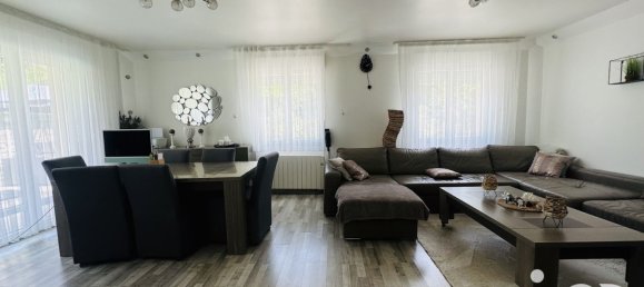 4 bedrooms House in Saint-Maximin, France No. 159177 16